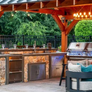 Outdoor Kitchen