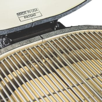 Primo Oval Large Charcoal Grill - All-In-One Grates Close Up