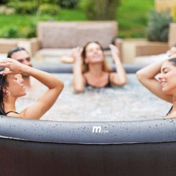 MSPA URBAN VITO Hot Tub Lifestyle photo with 5 people
