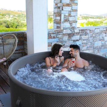 MSPA FRAME Mono Hot Tub Round Bubble Spa Lifestyle photo on patio