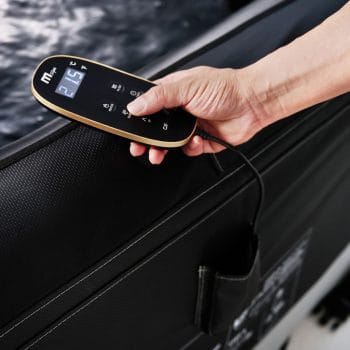 MSPA PREMIUM Portland Hot Tub Bubble Spa (6 Bathers) studio control