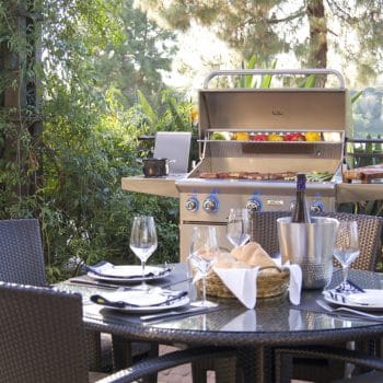 AOG_30PCL_3022-L-Series-Portable-Grill-Lifestyle-1-2018-scaled